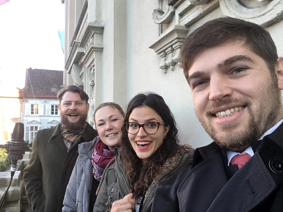 Singen am Rathausbalkon im Advent 2018